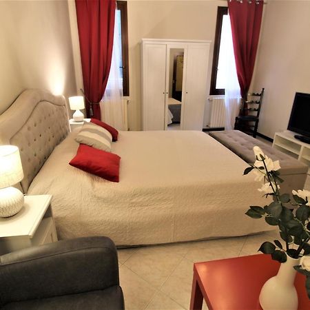 Central And Spacious Apartment Venecia Exterior foto